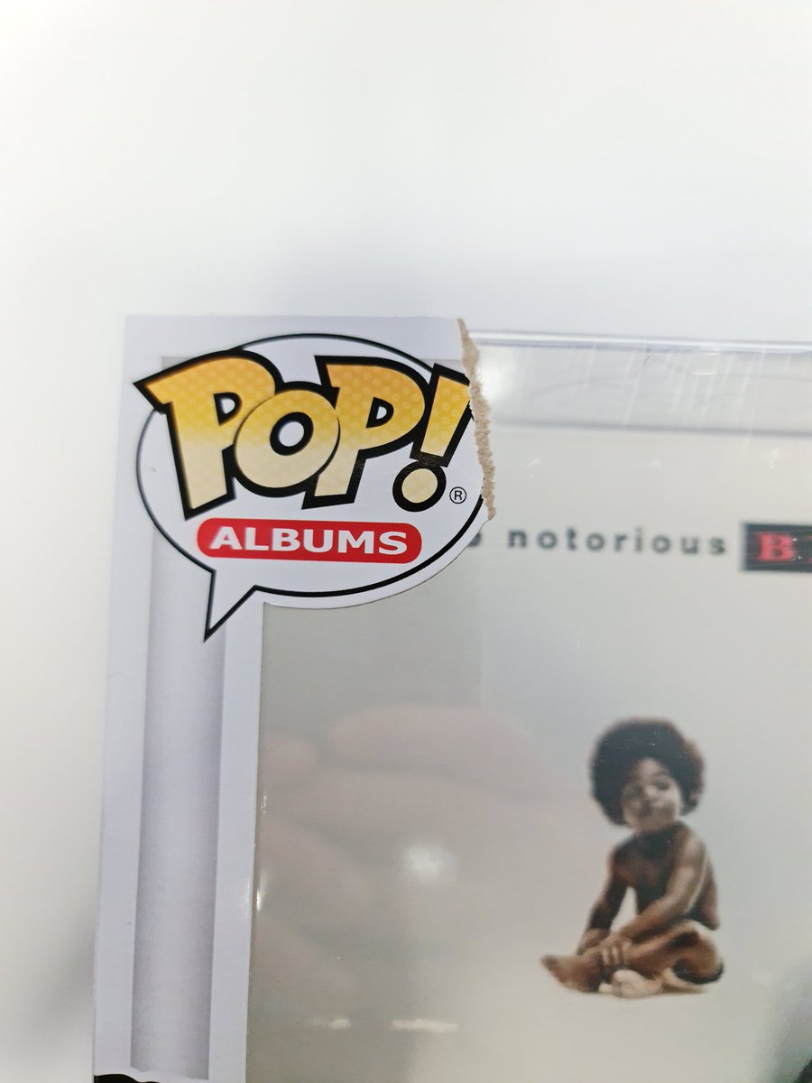 jbk_24's tweet photo. @PopInABox_Help hi, I have just taken delivery of my pop but unfortunately its a little battered on the box https://t.co/K91zcmZFK0