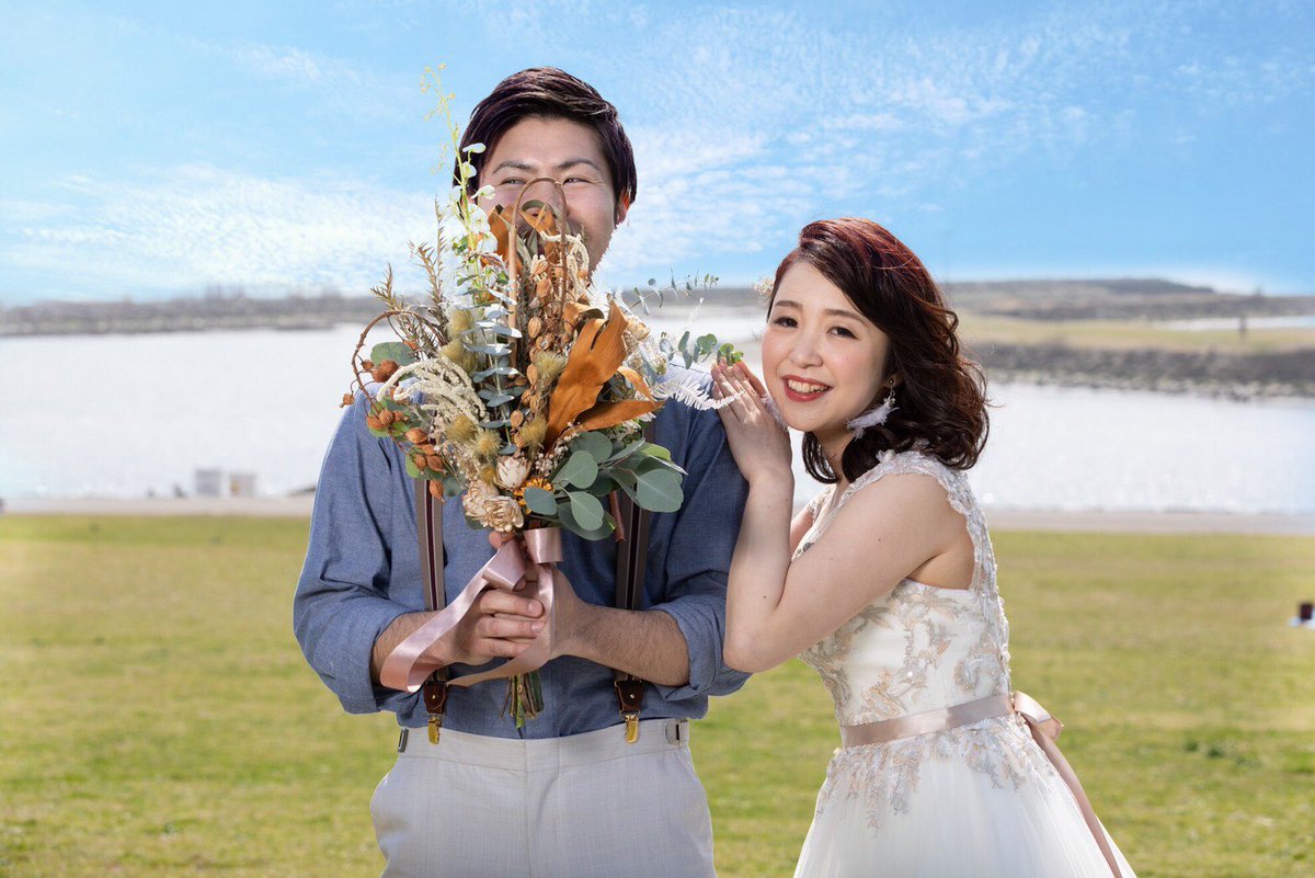 京葉線ウエディングトレイン 公式 京葉線 での挙式の後は 葛西臨海公園 でアウトドア ウエディングパーティー 広々したオープンエアの空間だからゲストも安心 京葉線全線開業30周年記念 新郎新婦募集中 オリジナルヘッドマークを付けた