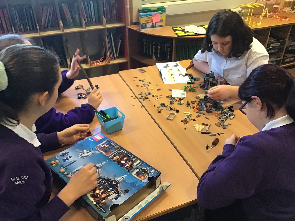 MrsBLanglees's tweet photo. Building our characters for Stop Motion 😀 https://t.co/WN49kajK0E