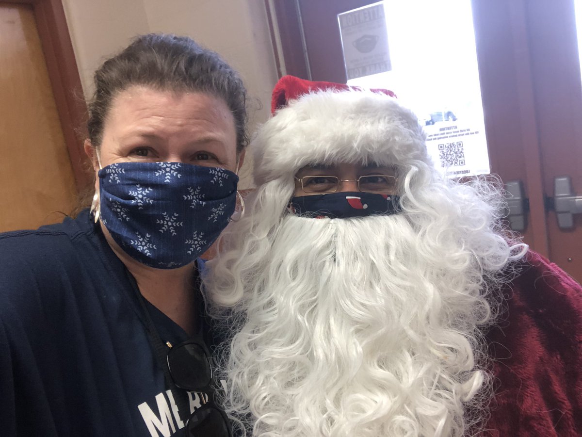 Burton5th's tweet photo. Santa!!!! Lol. @WardWranglers #WardSelfCare   #teacheronwinterbreak https://t.co/wkmdHReu8i