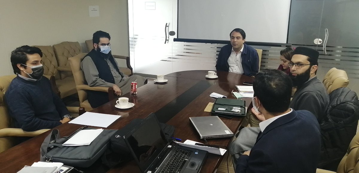 kpciugov's tweet photo. Project Director Bilal Jabbar and Dr. Faisal Khan from Precision Medicine Lab discussing placement program and other opportunities in biotech medicine and biotechnology sector.
#kpciu #digitalkp #biotechology #biotechmedicine #placementprogram #medicine https://t.co/0nrgy2dpzj