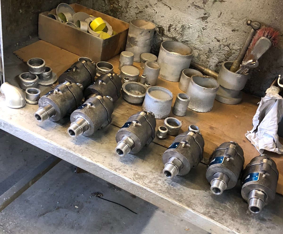 FiltonLtd's tweet photo. #Sneakpeek at some Unions that have been assembled, ‘run in’ and pressure tested and are now waiting to be sprayed in our packing area, before being packed and sent to our customers.⠀
#Rotaryunions #packing #ukmfg #engineers #engineering #pressuretested https://t.co/VuImrjO9X9