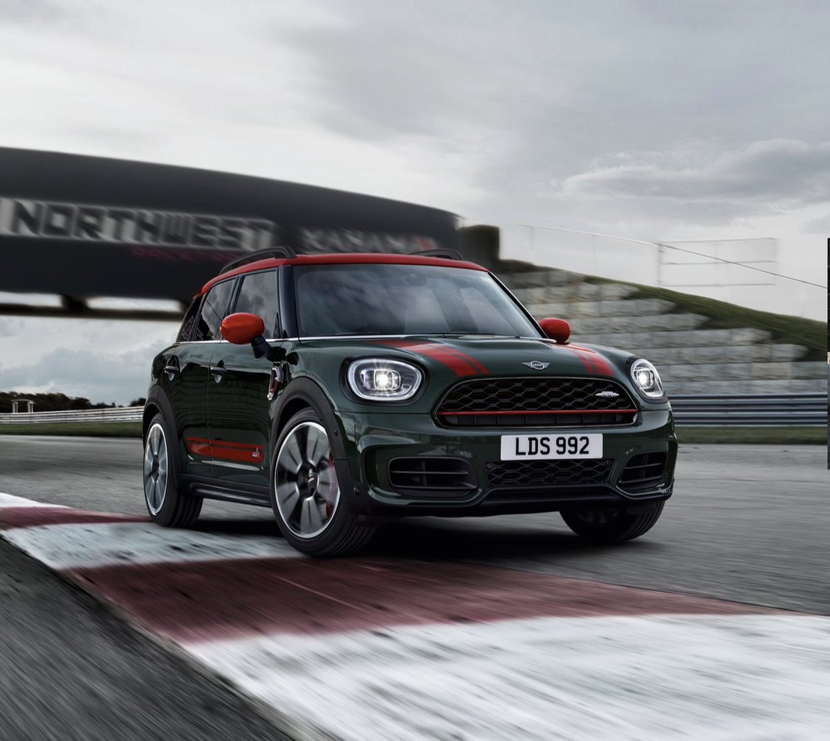 MINI UK tweet media