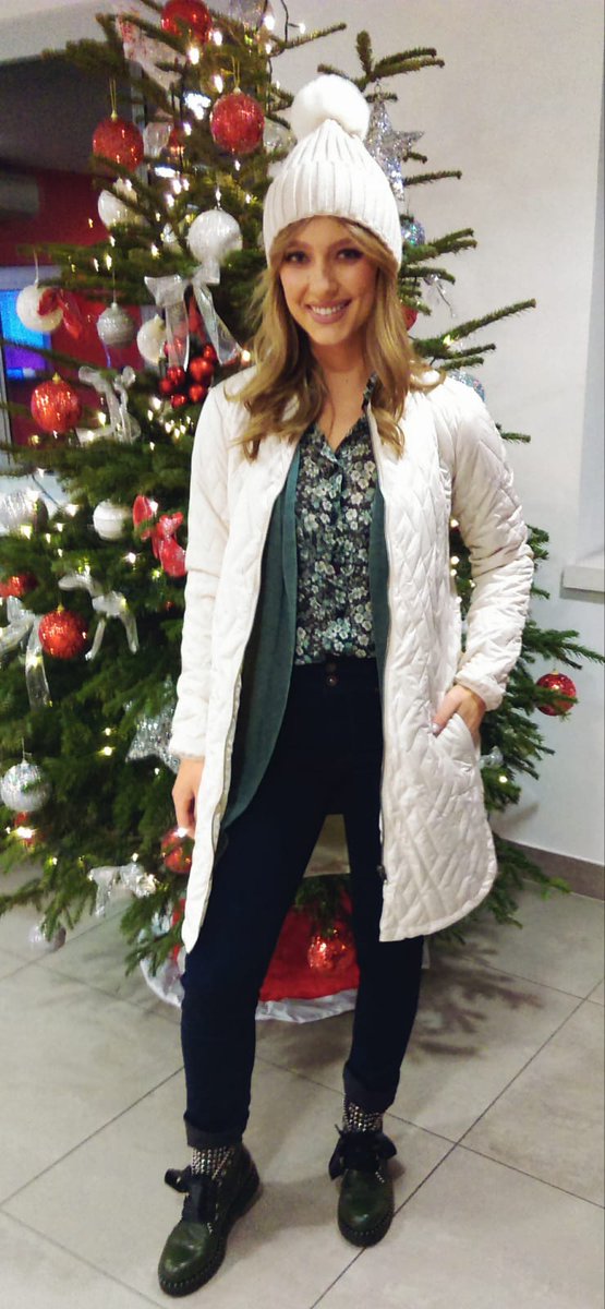 IrelandAMVMTV's tweet photo. Details on all of today's looks from @BarbaraStackPR are up on our Facebook page #IrlAM https://t.co/bpugpwREsw