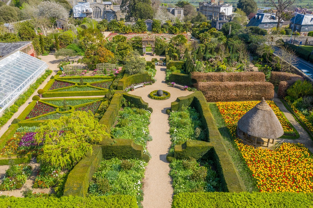 Arundel Castle tweet media