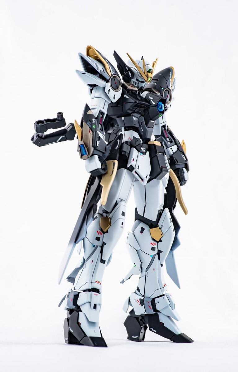 「武装系なしの写真です。
バックパックは強度アップのために接着してしまいました。 」|らいなーマン@忙しいのイラスト