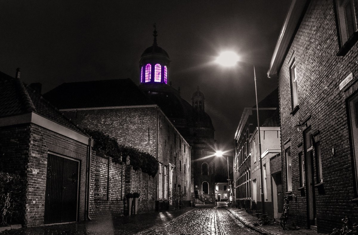 wijzijndestad's tweet image. Licht op verzoek in de Oostkerk in Middelburg  wijzijndestad.com/verhalen/licht… #Middelburg #Oostkerk #Sfeerverlichting