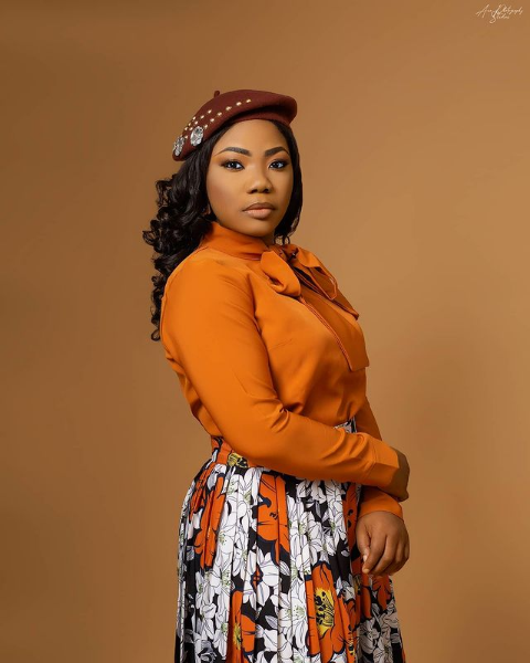 christianfeeds_'s tweet photo. [News]: Gospel Singer, @MMercychinwo Ranks 2020 Top 5 Artistes | TurnTable Charts

Read More Via ➤ https://t.co/SldXmaYtJw

Like - Share - Tag - Follow

#ChristianFeed #MercyChinwo #GospelSinger #TurnTableCharts #Artiste https://t.co/Tc2BnoQdzv