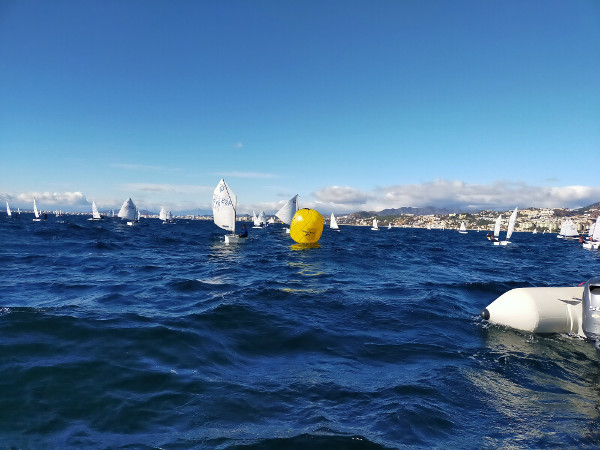 El equipo de regatas de Óptimist del Club Náutico de Fuengirola se ha desplazado este fin de semana a la prueba de categoría provincial que se ha celebrado en el Real Club El Candado de Málaga. #optimist #Regatas #campeonatoprovincial #premios
clubnauticofuengirola.es/2020/12/22/pro…