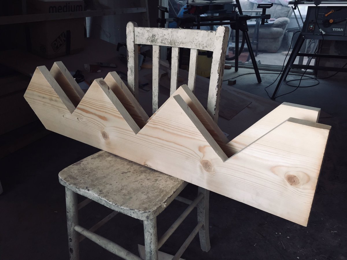 GretaFerloni's tweet photo. Christmas DIY project: new staircase - bringing us to greater heights for 2021! https://t.co/TNe3HjOokb