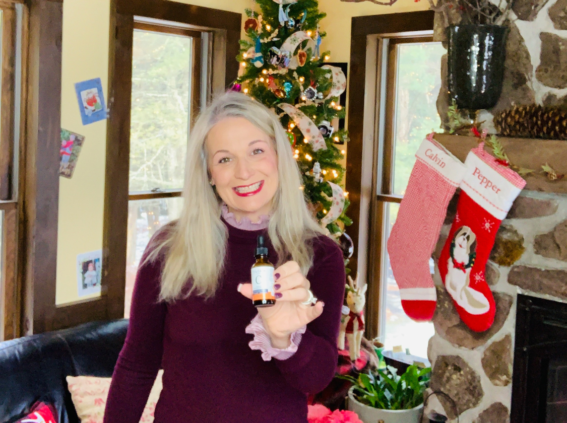 InthewoodsJenn's tweet photo. Winter skin blues??? I have a solution with @Truskin
https://t.co/QBcBcZAseo
#AD #truskin #TruskinNaturals #revealyourtruskin #vitamincserum #skinroutine #winterskin #momsmeet @MomsMeet https://t.co/QxjgAck76n