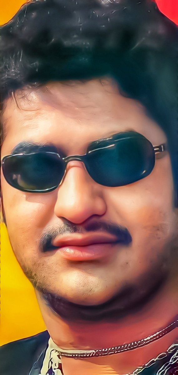HariiTarak's tweet image. Good evening ☕ guys
#subbu  #KomaramBheemNTR @tarak9999 
HD wall link : t.me/joinchat/AAAAA…
#14YearsForRakhi