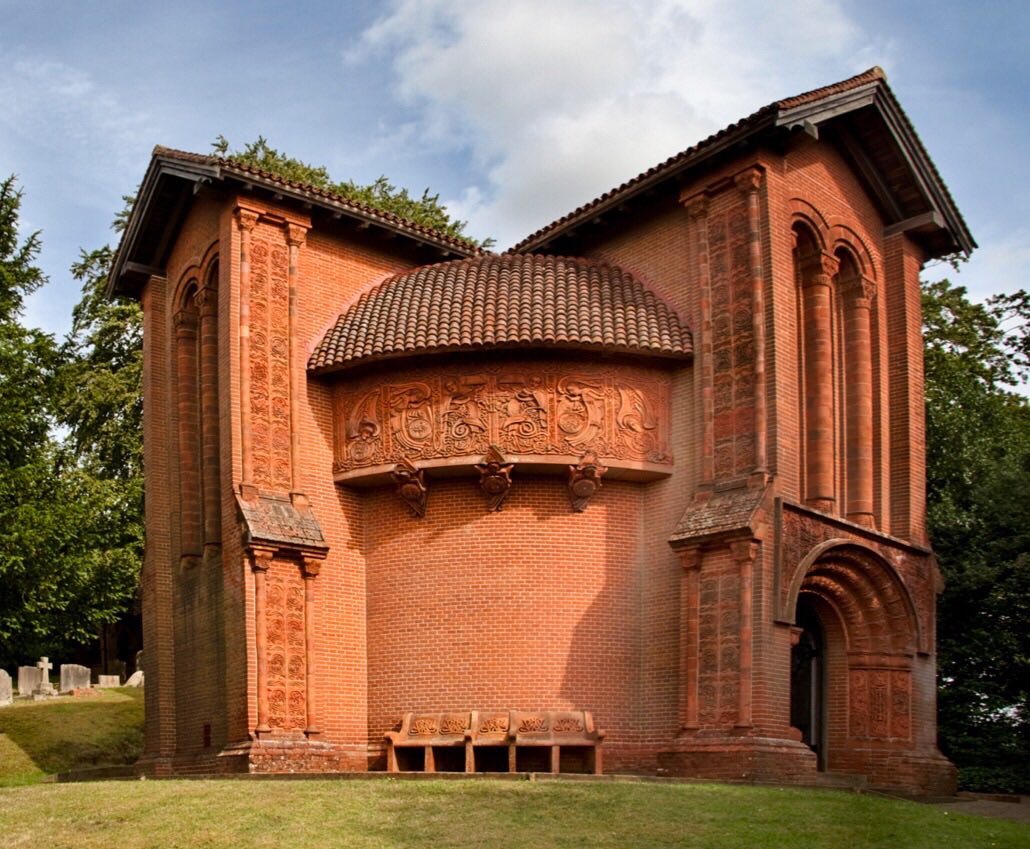 AndrewPoder's tweet photo. @GaryPRenouf If you go to the watts gallery, Compton before you get to the gallery you will find this beautiful cemetery and chapel. Free to go in ! In my opinion one of the best chapels in the south. A few well known names resting in the grounds. https://t.co/0lTsz81qJv