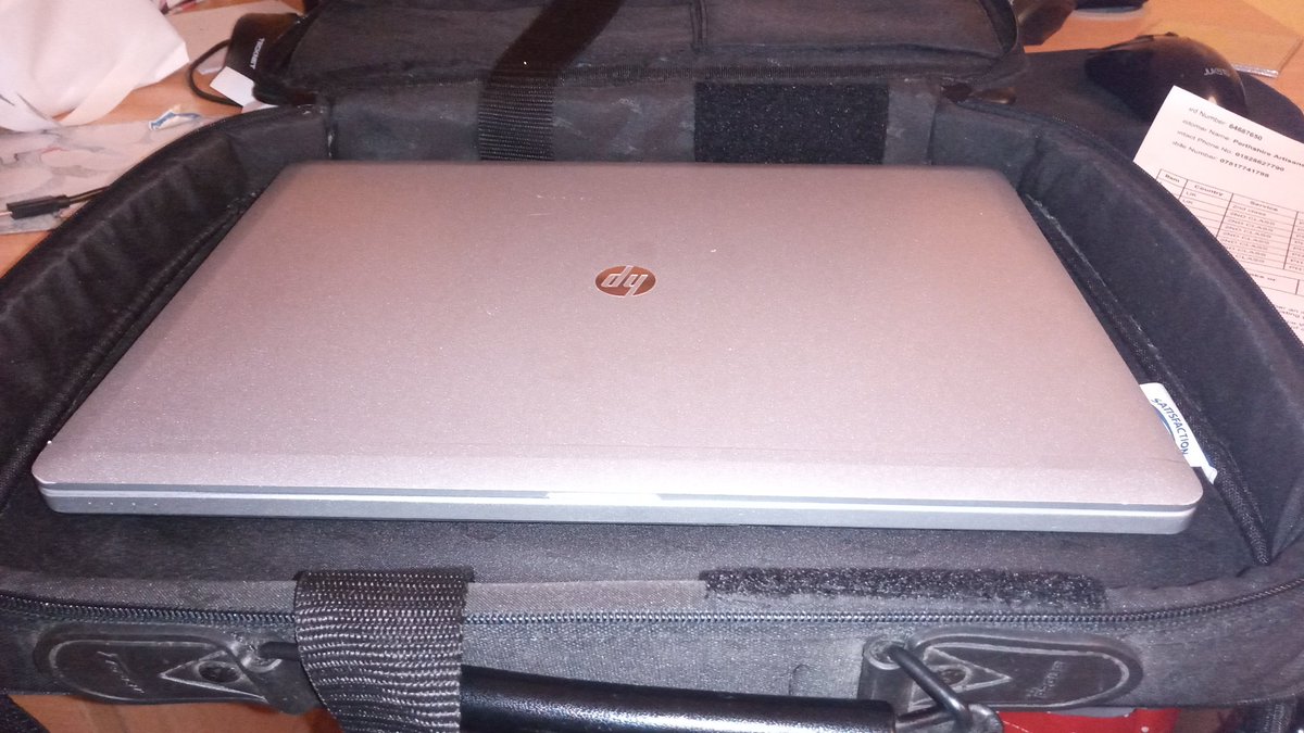 VaSimpson's tweet image. The Out of Office is on, the laptop is in its bag, and that's it for 2020! Not quite the year I'd imagined when I when self employed way back in February, but I don't think it's the year anyone had planned! See you all next year! #outofoffice #HolidaySeason