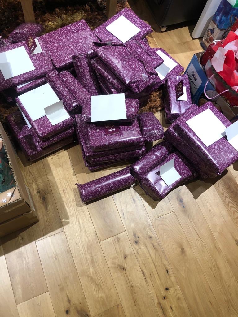 #BeaSantatoaSenior 2020 was a success!! We would like to give a very big thank you to <a href="/Tesco/">Tesco</a> , <a href="/marksandspencer/">M&S</a> and everyone who donated 💜

All the people who received gifts were filled with expressions of gratitude. You have made all their Christmas!