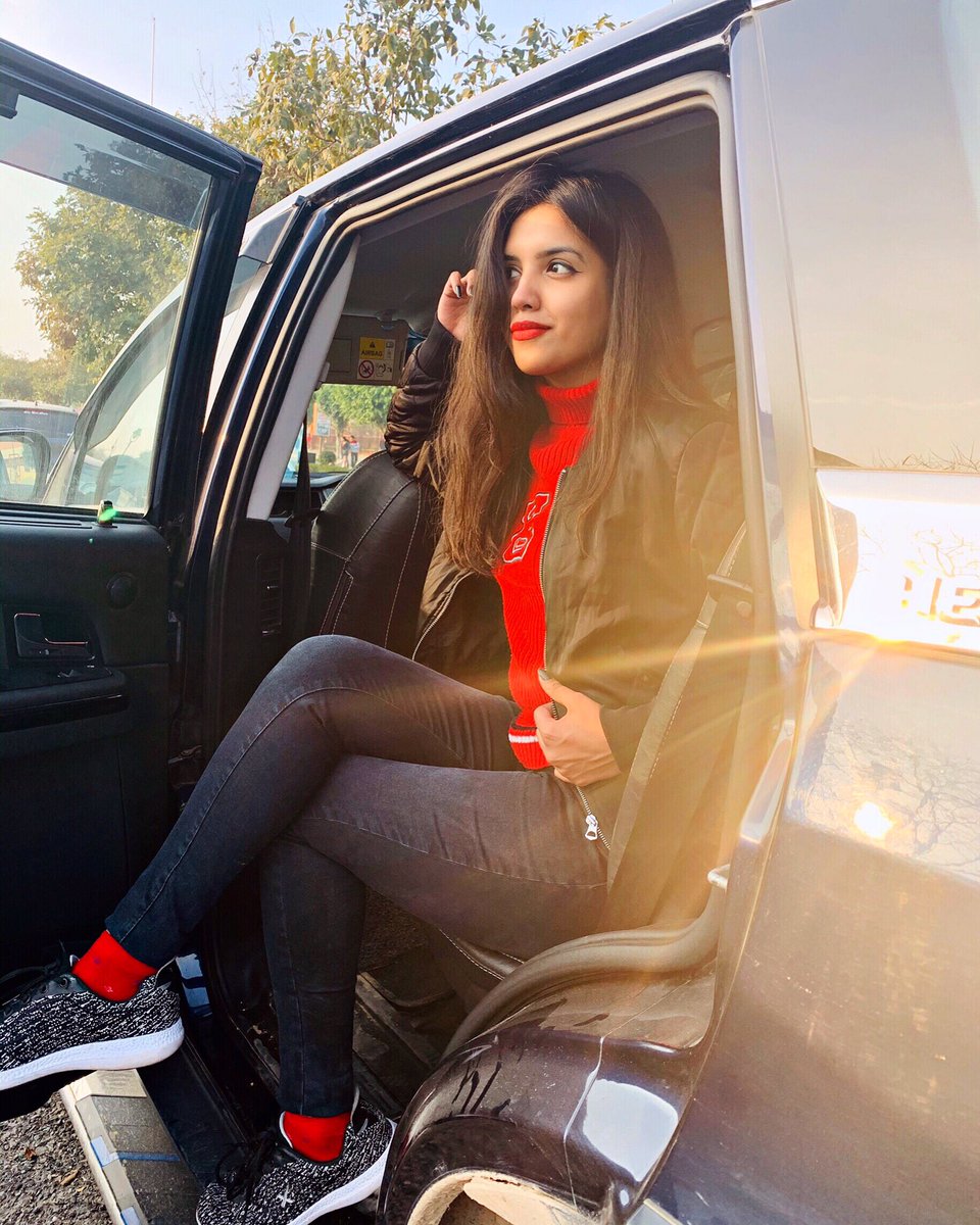 anu_aiyer's tweet photo. “Good music, long rides, you.”❤️

#goldenhour #atomsofmysoul https://t.co/YNNddpXVxB