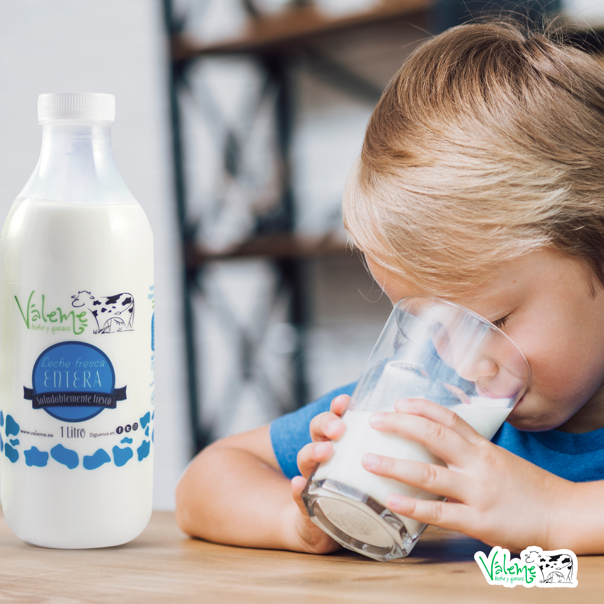 ¡Último día de cole antes de las #vacaciones navideñas! ¿Habéis dado a los escolares el aporte de energía necesario antes de ir al colegio? Leche #Váleme es perfecta para eso y para que disfruten de un buen vaso de #leche fría o caliente, como más les guste!!