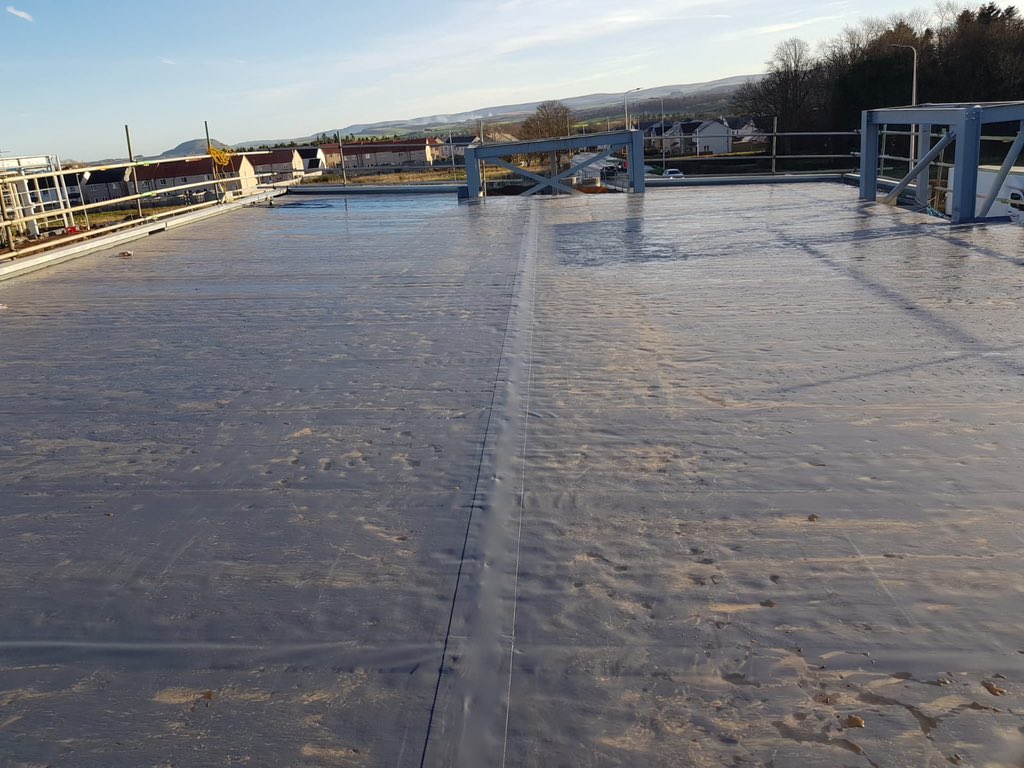 RoofingFc's tweet photo. Last one of the year. Costa Coffee Haddington Roof Complete. https://t.co/K2LUZH4seG