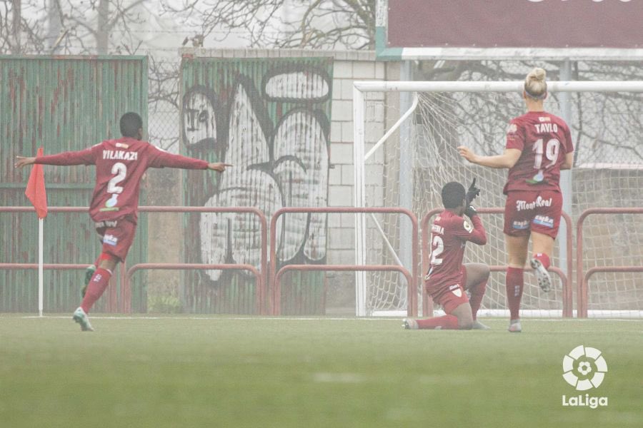 #LogroñoAthletic 3-0
⚽️⚽️ Asantewaa
⚽️ Valeria Pascuet
#PrimeraIberdrola

📸 <a href="/LaLiga/">LALIGA</a>