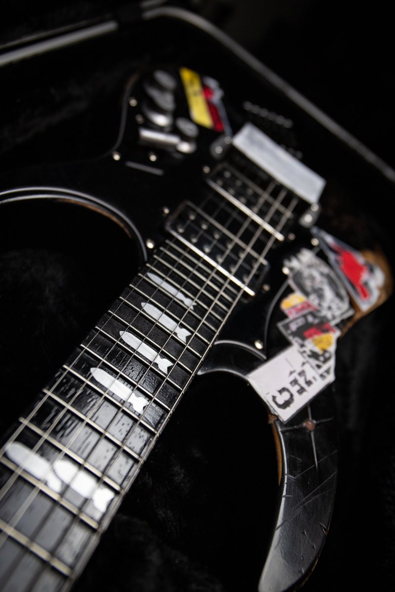 VaduAmka's tweet photo. Vous vouliez en voir davantage ?
Conception et réalisation d'une série de guitares avec Harpye.Lutherie pour la sortie du jeu #Cyberpunk2077
🥸 #nobug
Article : https://t.co/wQGzw5zFbR
Merci à @DayOneMPM @BandaiNamcoFR https://t.co/c5mJOUO2uX