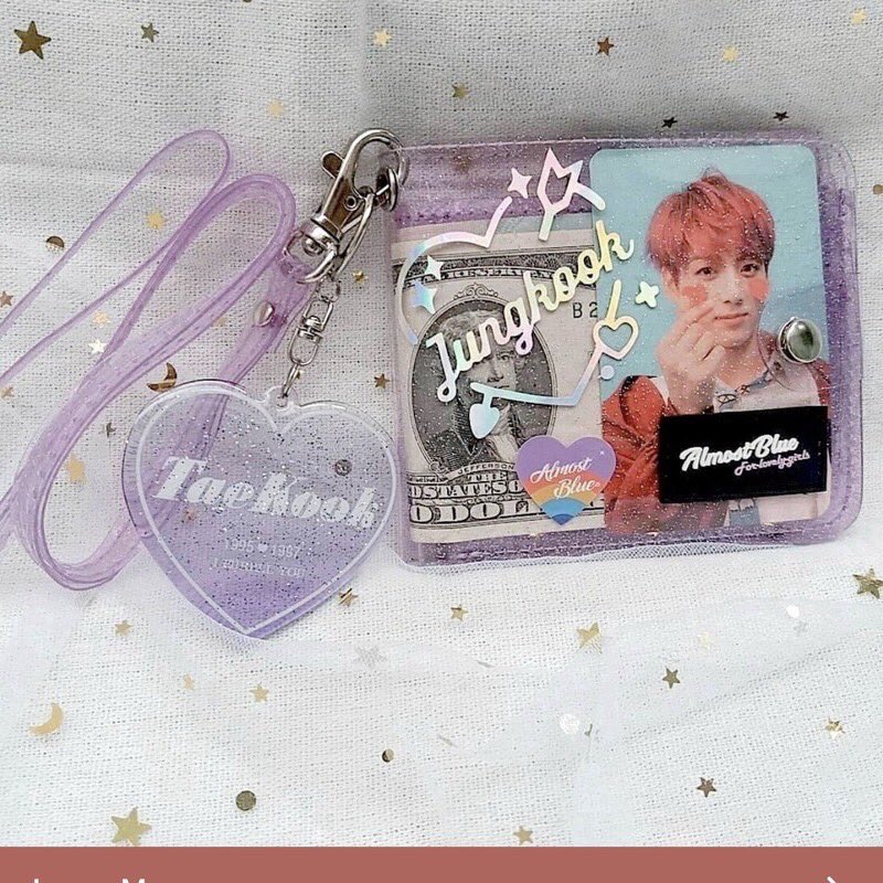 rckscandyph's tweet photo. ‼️🎄 12 Days Christmas Sale #6 :
Almost Blue Transparent Wallet
🛒Order Form https://t.co/voMHSHYk5D
— glittered wallet
— stickers, photocards, keychains etc aren't included
Original Price : ₱250 each
Now : ₱199 each
-------
#RCPH12DXMAS https://t.co/O1jauVFwFW