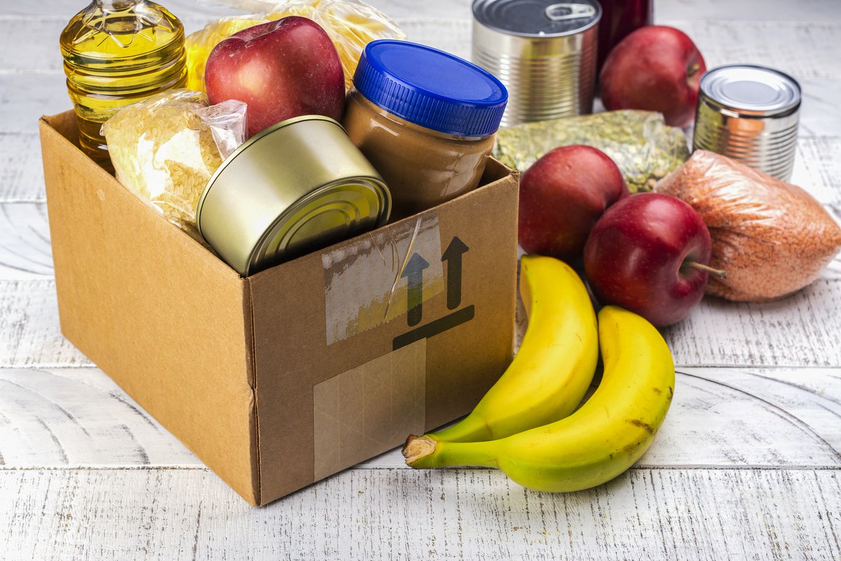 Are you self isolating and don’t have the funds to buy food? 
Call the Adviceline where we can arrange for a food parcel to be delivered to your door. 
02920 87 1071 or email advicehub@cardiff.gov.uk
