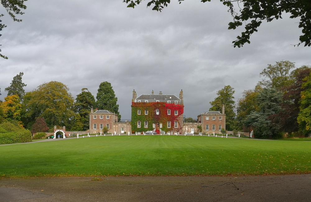 A Culloden Christmas... - mailchi.mp/outlanderpastl…