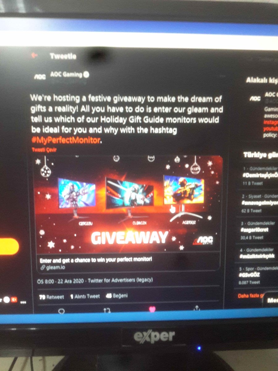 Ahmetrx's tweet image. I have been using this monitor for 8 years #MyPerfectMonitor  I need a new monitor #C27G2ZU