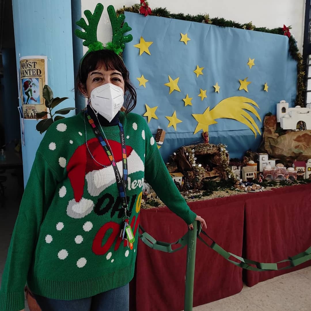 IESSanAlvaro's tweet photo. Concurso de jerséis feos navideños. https://t.co/1njDC67y2I