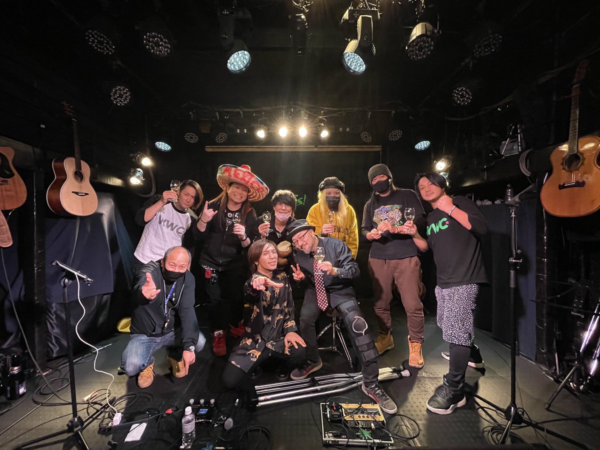 Sussy パイセンスペシャル高円寺無事終了 長丁場で見ていた方も大変でしたね コメントもありがとうございます 今日はとても楽しいライブでしたね プチ忘年会な感じもまた良し 来年はshingo 祭もありますのでよろしくお願いします 酔っぱらい