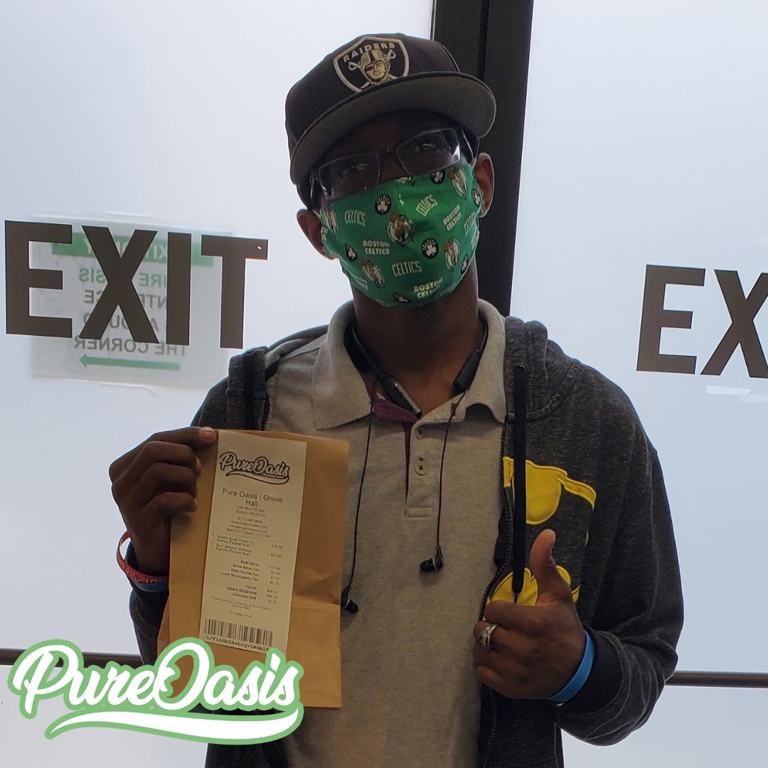 MyPureOasis's tweet photo. The NBA season starts tonight! Is there even a question about what team we’re rooting for this year? 🌴
#GoCeltics #boston #bostondabs #bostonbud #bostoncannabis https://t.co/cXXIufkrq8