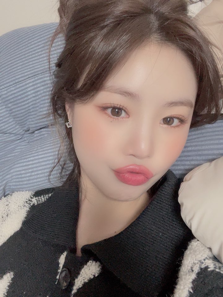 นอนแล้วๆๆๆ ออนนี่บอกฝันดียังงงคะ