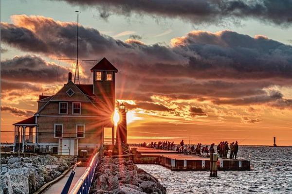 VisitMuskegon's tweet photo. ๐ธ @tbonnette007 on Instagram
๐Pere Marquette Park
#VisitMuskegon #PureMichigan #OnePureMichigan #throughMIwindow ๐ฃ
#PureMichiganFishing #FishingInMuskegon https://t.co/XUmZJbU2oe