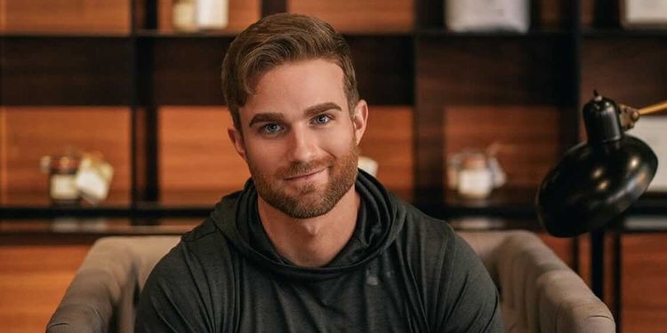 instinctmag's tweet photo. Get To Know DJ Davids: Fab Writer & Fitness Expert Who's Easy on the Eye https://t.co/s48LlpcawC #beverlyhillslifestylemagazine #bhlm #brutcamp #djdavids #fitness https://t.co/RWCxWfmq9Z