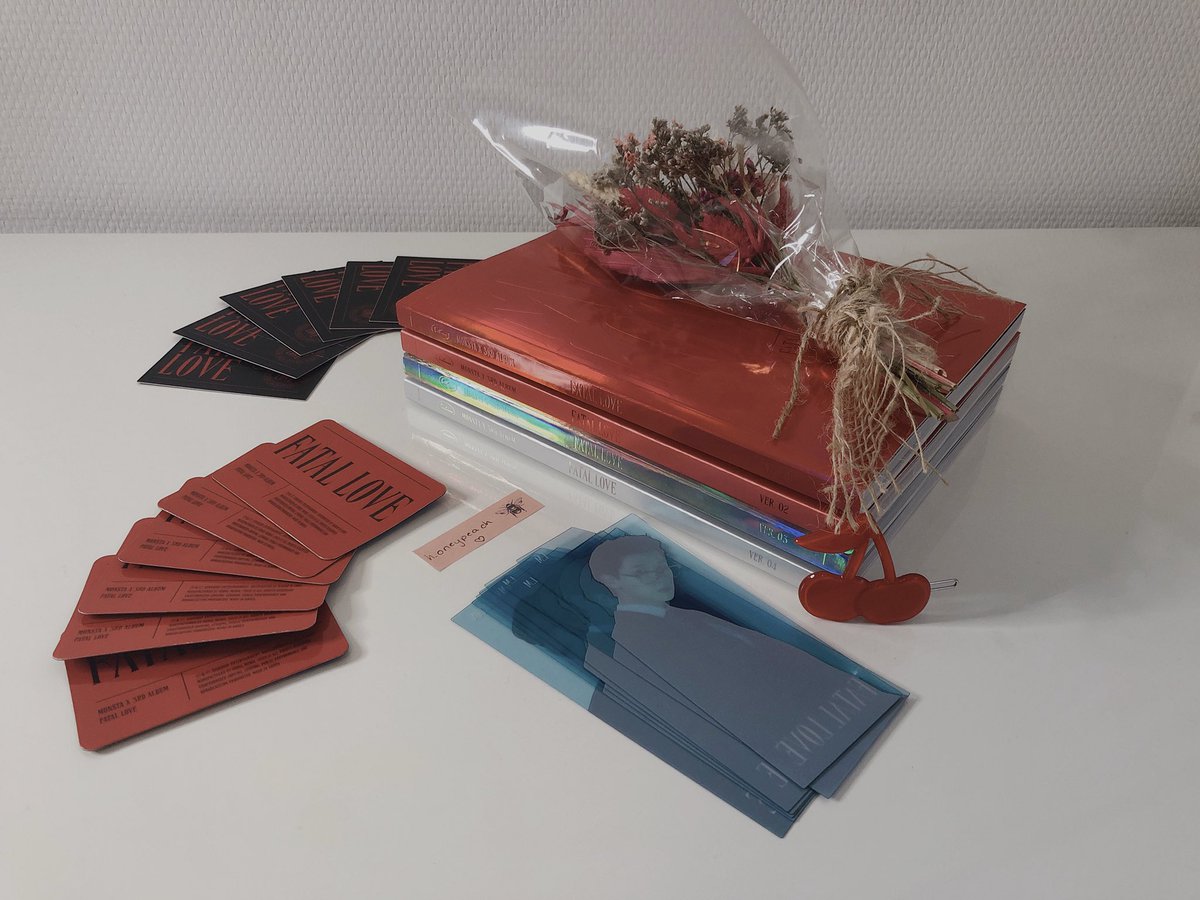 h_oneypeach's tweet image. ❣️ Christmas / New Years giveaway ❣️
Monsta X Fatal Love full set (unsealed! one album includes one of each pre-order benefits)

♦️ RT to enter
♦️ Follow
♦️ Ends: Dec 30, 11:59 PM CET
♦️ EUROPE ONLY!