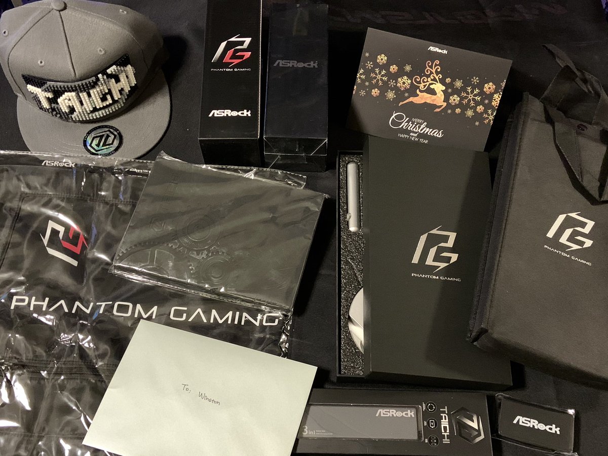 funkykit's tweet photo. Thank you @ASRockInfo ❤️ wishing everyone a Merry Christmas and a happy New Year! #funkykit #amd3d https://t.co/116jHunNjd