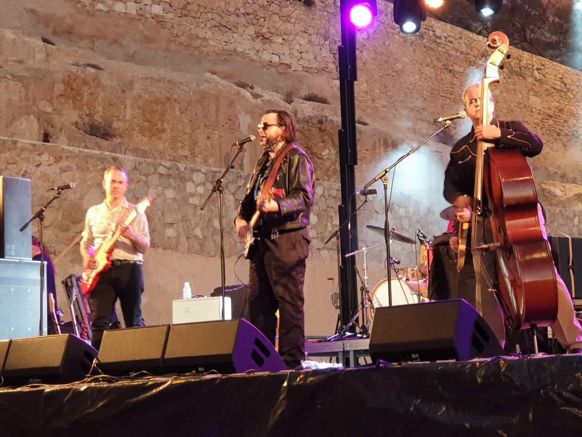 Con invitaciones agotadas, el Mesón Gitano vibra ya con <a href="/pikecavalero/">Pike Cavalero</a> y su banda, abriendo para los grandes <a href="/LosRebeldesOfi1/">Los Rebeldes Oficial</a> #CulturaSegura #AlmeriaEScultura