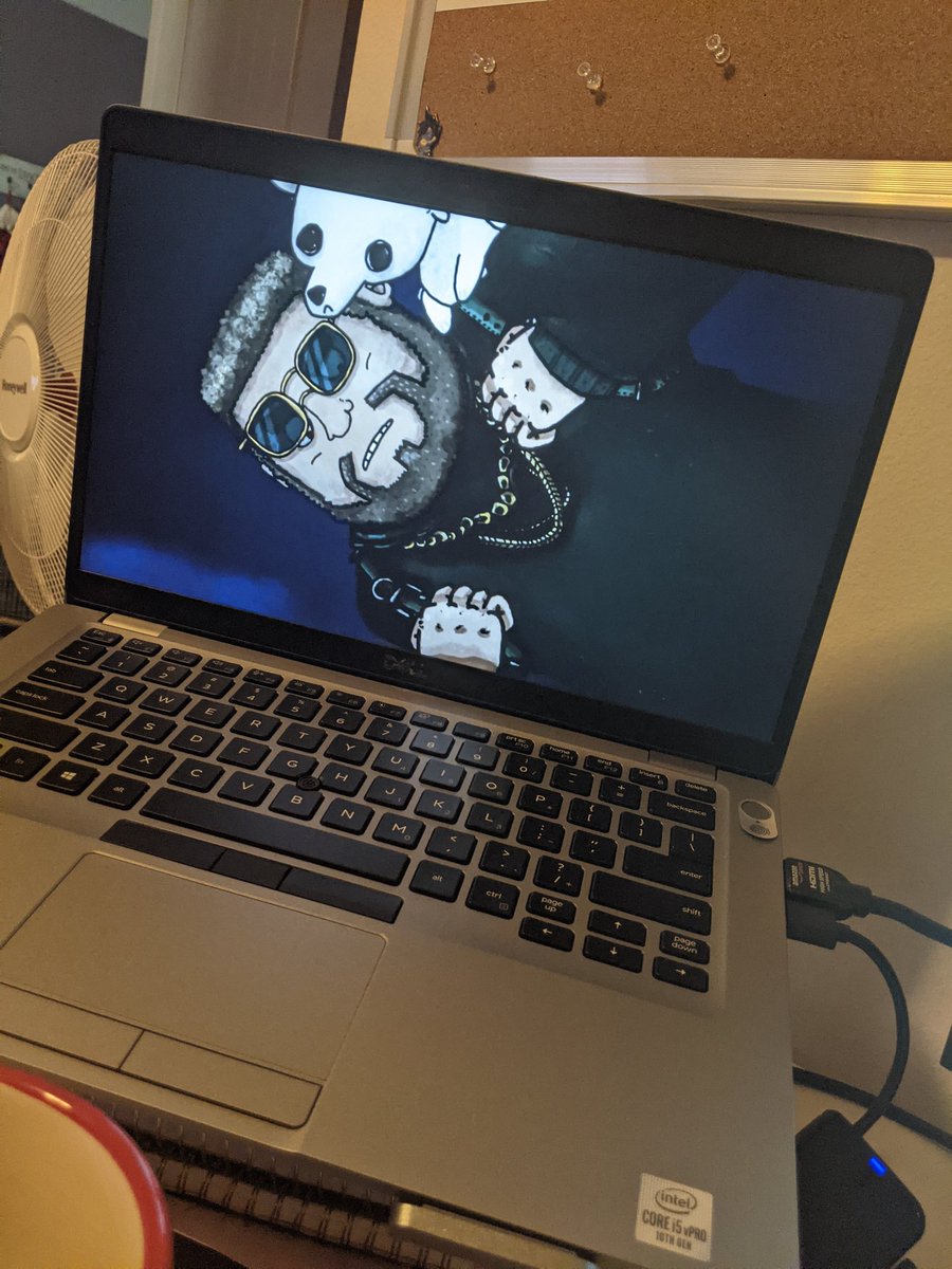 ISceneAsh's tweet photo. Had a bad day at work. Using my last day to watch the concert to brighten my mood. @DGDtheband https://t.co/htetZxtF1P