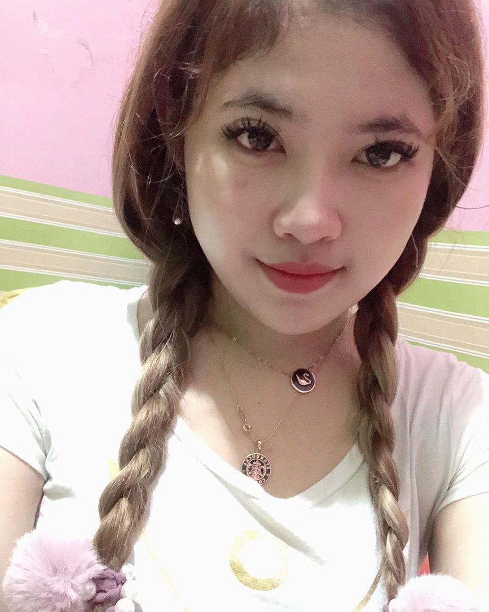 ZumarAhmad5's tweet photo. Dolly apaan si? https://t.co/R2G0ThmKgq