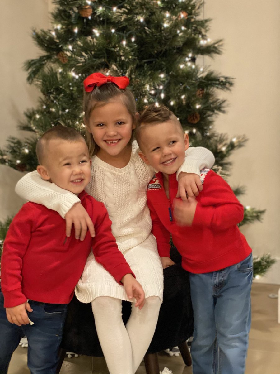 Wishing you all a Merry Christmas and a happy New Year! May it be filled with JOY, health &amp; peace ❤️ (our Christmas cards were delivered to our old address in Indy and I’m not dealing with them at this point 🙄#2020)