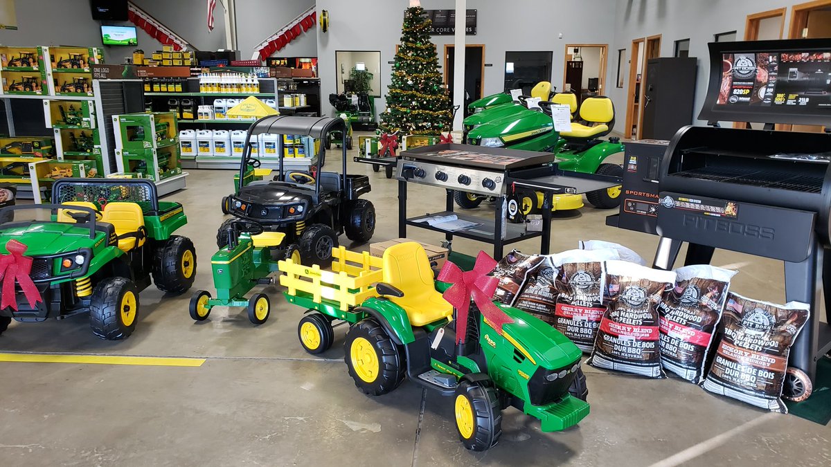 RDOJasonK's tweet photo. For your last minute Christmas shopping,  swing by @rdoequipment in Sunnyside,  WA.  We have something for everyone on your list.  #RDODoesThat #Sunnyside #shopping #Christmas https://t.co/VFMSyav48I