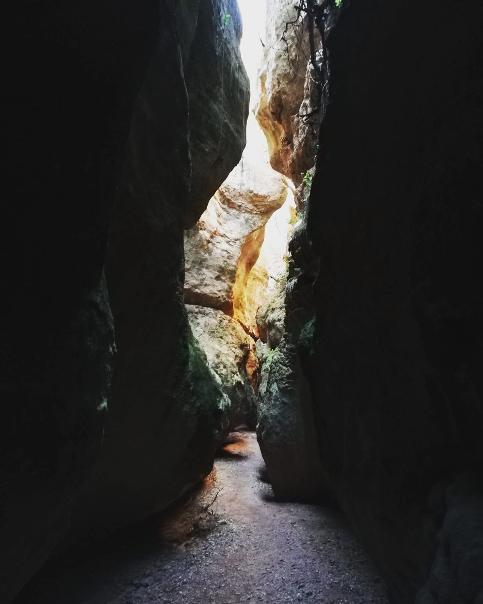 maruizparra's tweet photo. Estrecho de la Algualeja, mi puerta de entrada favorita a @SierraEspunaPR https://t.co/UMbGXJEcjH