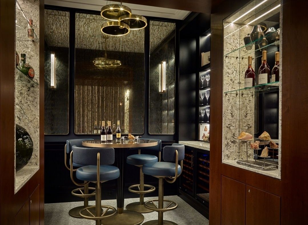 cppluxury's tweet photo. MUZSA, the stunning new lounge / bar at Four Seasons Hotel Budapest, Gresham Palace
#FourSeasonsHotels #Budapest #FSBudapest #GreshamPalace #MUZSA #Herend #HerendTea #luxury #luxuryhotel #luxuryBar @HerendPorselen @FourSeasons @FSBudapest https://t.co/bqwJFv78wI