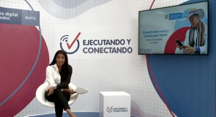 mariaclondono's tweet photo. Instalamos 12 Centros Digitales fortaleciendo la transformación digital de San Andrés. Además, 612 hogares de estratos 1 y 2 de la isla acceden a Internet fijo con tarifas asequibles gracias a la asignación de 132 Mbps de la capacidad del cable submarino. #ConectividadEsProgreso https://t.co/NX9VOqkEkU