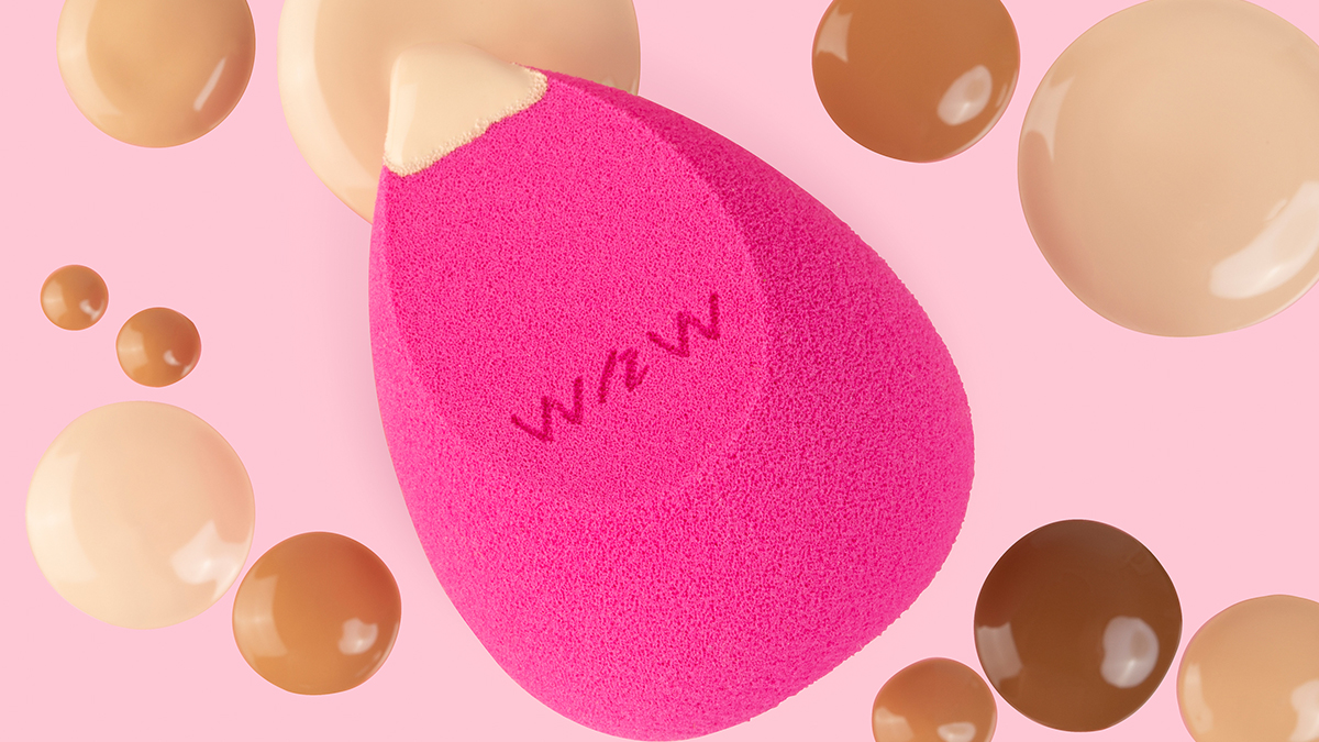 wetnwildbeauty's tweet photo. Enter our Wild and Jolly #GIVEAWAY from now through Dec 31! Follow us on IG and check our Stories daily for your chance to win.
Did you know we have 19 shades of Photo Focus Foundation? 
ALWAYS at https://t.co/DfcILGjYdk 
 #wetnwildbeauty #wetnwildfoundation #photofocusfoundation https://t.co/6LbJQ42R56
