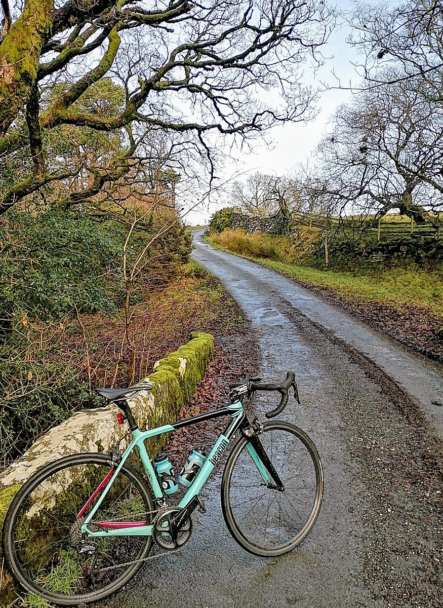 mary_wilko's tweet photo. Fun ride today exploring the lesser travelled roads of Lancashire π Some real gems hidden away π
#cycling #cyclinglife #bikes #bikeracing #hills #hillclimbing #ukhillclimbing #womenscycling #girlsthatride #girlsthatrace #climbhighertogether #training #project2021 https://t.co/dkKyEWOgYm