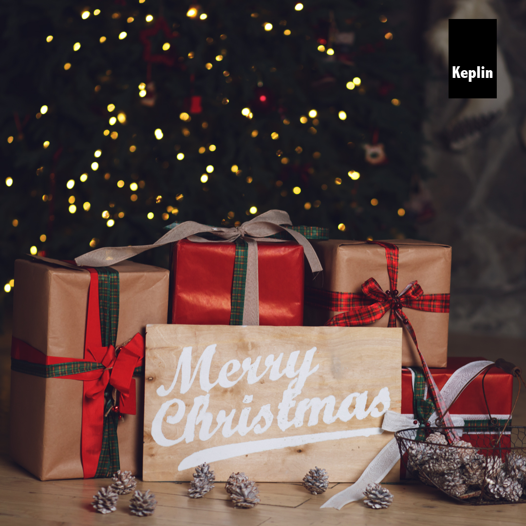 KeplinOnline's tweet photo. 3 DAYS UNTIL CHRISTMAS! ππ
#keplin #packaging #wrapping #wrappingpaper #kraftpaper #kraftwrappingpaper #christmastree #merrychristmas #christmasdecor #winter #christmastime #holidays #christmasdecorations #christmasgifts https://t.co/JXeOEu1a77