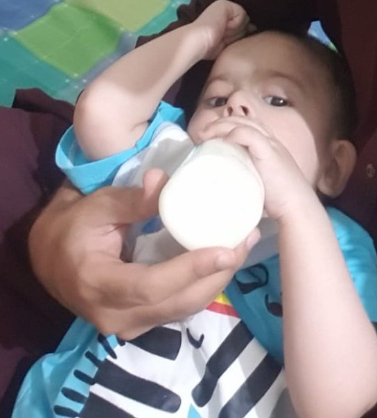 MuntahaRaja's tweet photo. Another cute style of Muhammad Umar 😍 https://t.co/JRsqQ90sIH