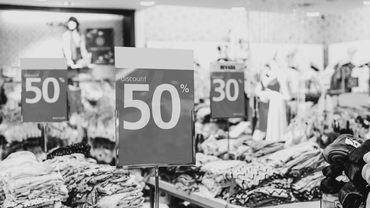 Case in point: producing clothing at such a high rate that #FastFashion demands often comes at the expense of worker safety and unfair wages buff.ly/2Ru4T5L