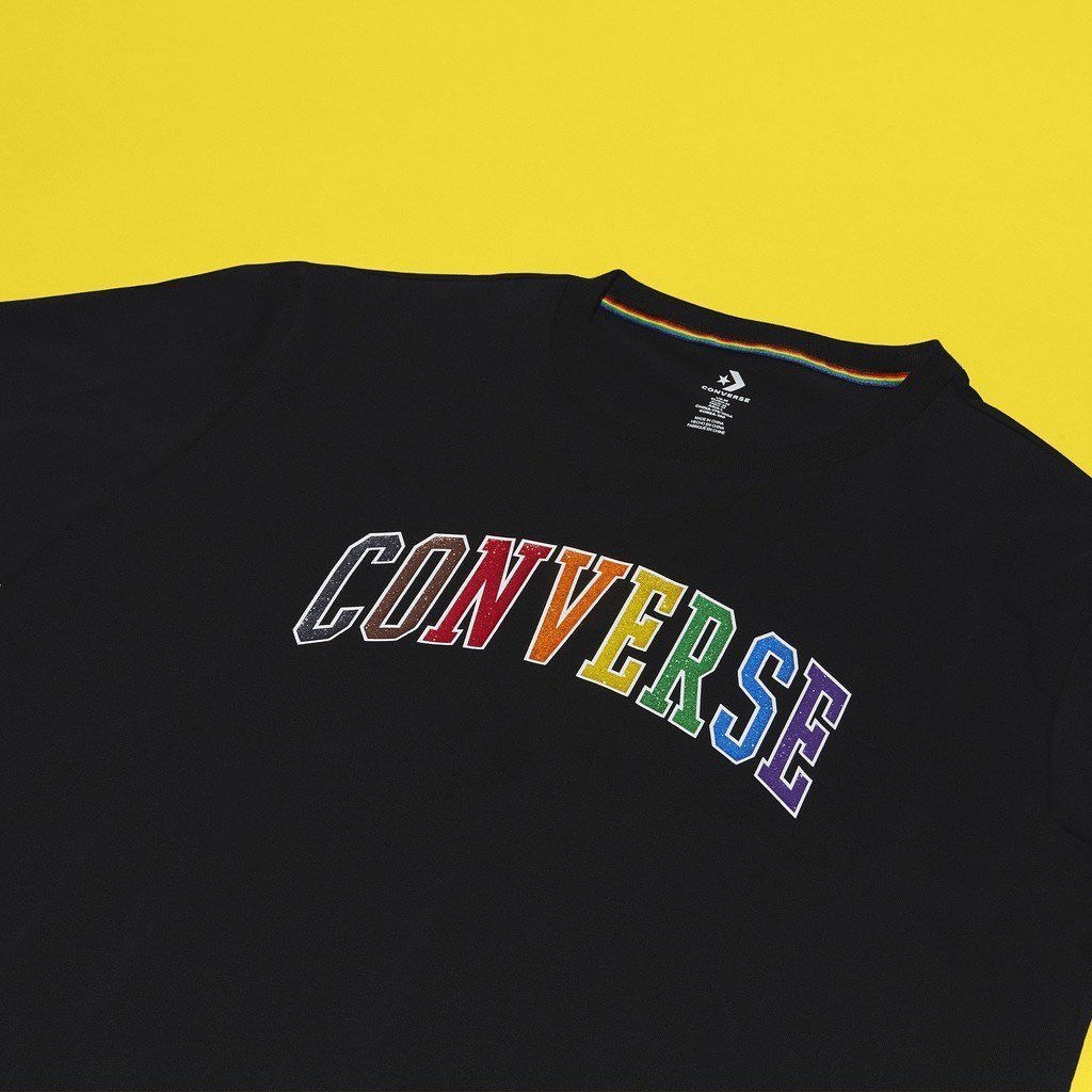 adicTillas's tweet photo. No sabes que regalar aún? Converse chile tiene la respuesta con sus geniales colecciones #peace #pride y #bugsbunny 
Visita el link y descubre más!!
#conversechile #adictillas
https://t.co/xzS3hZhxue https://t.co/Ooj3qjrUIE